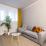 Lovely Apartment - 15Min Duomo, Milano