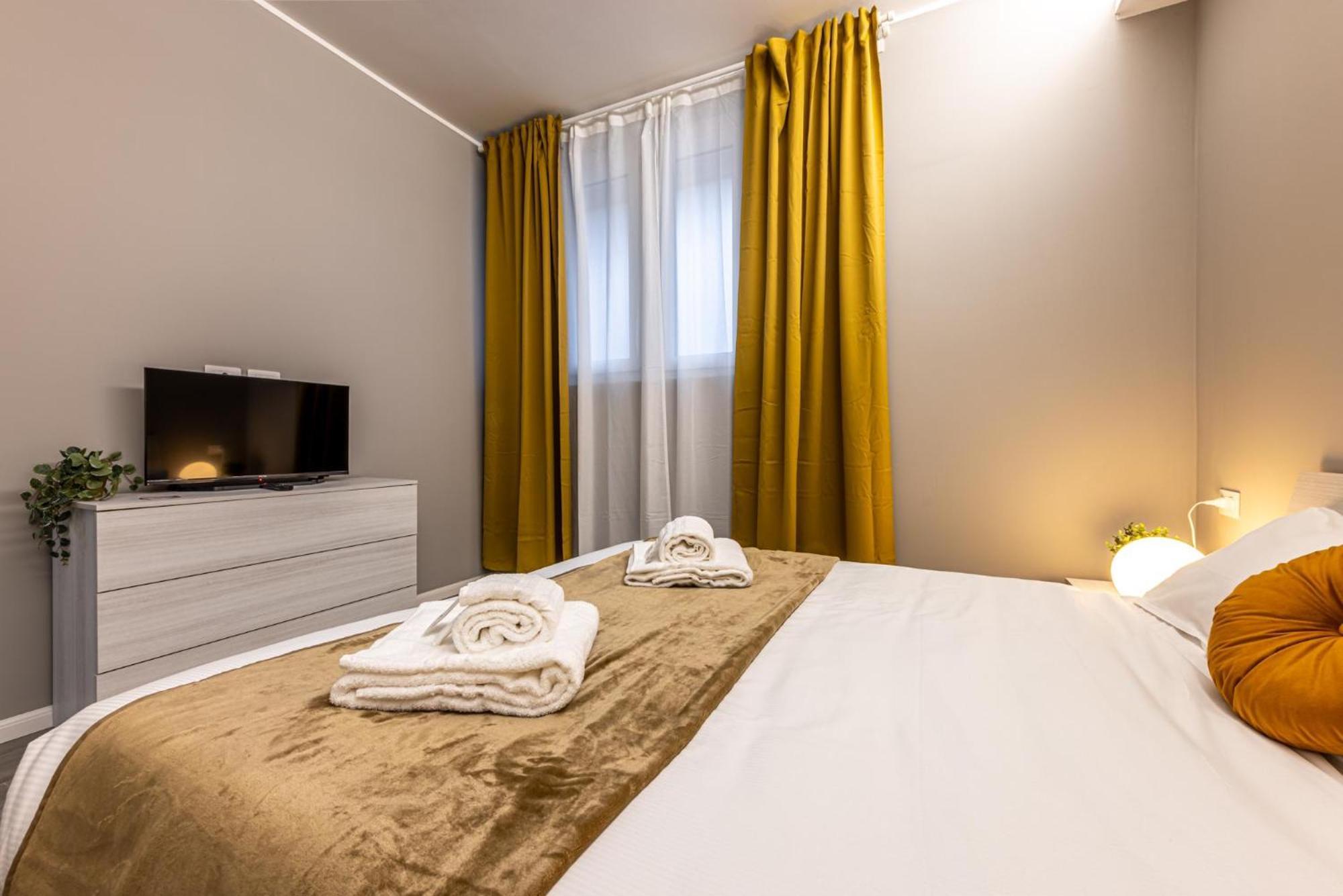 Lovely - 15min Duomo, Apartment *